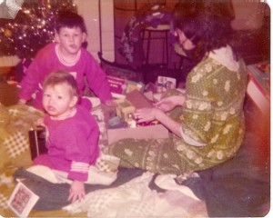 390373_2740117588640_2048184961_n