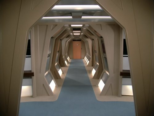 Galaxy_class_engineering_corridor