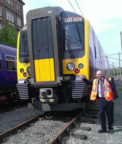 darren-sneeze-hunt-train-driver