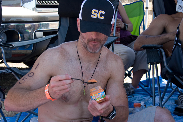 dad eating baby food